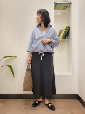 「URBAN RESEARCH DOORS（アーバンリサーチドアーズ）のスクエアトゥリボンミュール（サンダル）」を使った、浪口　絵美さん（レディース・164cm）の秋コーディネート