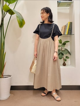 「袖フリル」｜「アイテム（ワンピース/ドレス）」を使った、emiinamiiさん（レディース・164cm）の春コーディネート