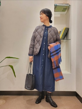 「アイテム（ダウンジャケット/コート）」を使った、浪口　絵美さん（レディース・164cm）の秋コーディネート