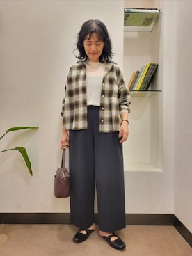 「URBAN RESEARCH DOORS（アーバンリサーチドアーズ）のスクエアトゥリボンミュール（サンダル）」を使った、浪口　絵美さん（レディース・164cm）の秋コーディネート