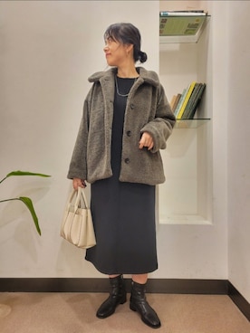 「RODE SKO（ロデスコ）のアイテム（トートバッグ）」を使った、浪口　絵美さん（レディース・164cm）の秋コーディネート