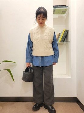 「アイテム（ベスト）」を使った、浪口　絵美さん（レディース・164cm）の秋コーディネート