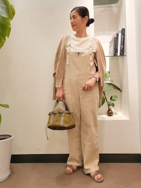 「EKAL（エカル）のアイテム（オールインワン・サロペット）」を使った、emiinamiiさん（レディース・164cm）の夏コーディネート