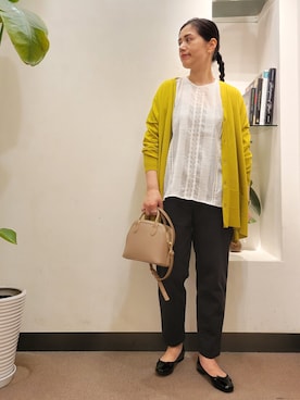 「URBAN RESEARCH DOORS（アーバンリサーチドアーズ）のラウンドボストンミニバッグ（ショルダーバッグ）」を使った、浪口　絵美さん（レディース・164cm）の秋コーディネート