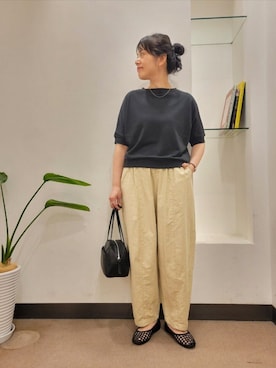 「かぐれ（カグレ）のアイテム」を使った、浪口　絵美さん（レディース・164cm）の春コーディネート