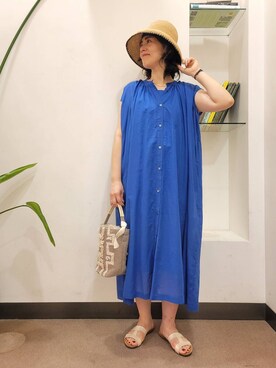 「beej（ビージ）のアイテム」を使った、浪口　絵美さん（レディース・164cm）の夏コーディネート