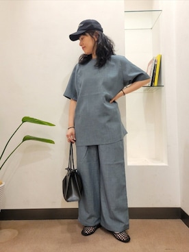 「URBAN RESEARCH DOORS（アーバンリサーチドアーズ）のGYMPHLEX　LOGO CAP（キャップ、ブラック系）」を使った、浪口　絵美さん（レディース・164cm）の春コーディネート