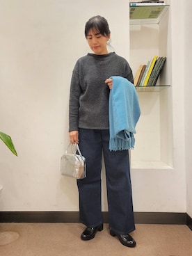 「アイテム（レインシューズ）」を使った、浪口　絵美さん（レディース・164cm）の冬コーディネート