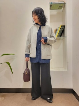 「URBAN RESEARCH DOORS（アーバンリサーチドアーズ）の2WAYスクエアショルダーバッグ（ショルダーバッグ）」を使った、浪口　絵美さん（レディース・164cm）の秋コーディネート