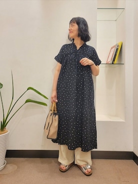 「URBAN RESEARCH DOORS（アーバンリサーチドアーズ）の楊柳ストレートイージーパンツ（その他パンツ、ベージュ系）」を使った、浪口　絵美さん（レディース・164cm）の夏コーディネート
