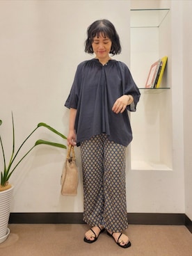 「URBAN RESEARCH DOORS(アーバンリサーチドアーズ)のアイテム(シャツ/ブラウス)」を使った、浪口 絵美さん(レディース・164cm)の夏コーディネート