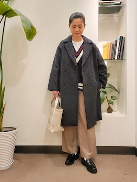 「URBAN RESEARCH DOORS WOMENS」｜「アイテム（チェスターコート）」を使った、浪口　絵美さん（レディース・164cm）の冬コーディネート