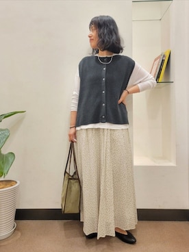 「かぐれ（カグレ）のアイテム（Tシャツ/カットソー）」を使った、浪口　絵美さん（レディース・164cm）の秋コーディネート