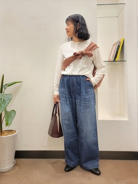 「かぐれ（カグレ）のアイテム（Tシャツ/カットソー）」を使った、浪口　絵美さん（レディース・164cm）の秋コーディネート