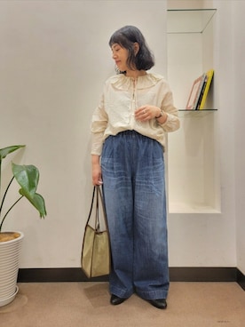 「かぐれ（カグレ）のアイテム（デニムパンツ）」を使った、浪口　絵美さん（レディース・164cm）の秋コーディネート