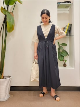 「Gramicci（グラミチ）のアイテム（オールインワン・サロペット）」を使った、emiinamiiさん（レディース・164cm）の春コーディネート
