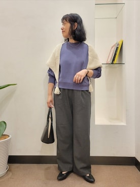 「URBAN RESEARCH DOORS（アーバンリサーチドアーズ）のTIDEWAY　MOSS BOSTON S（ハンドバッグ、ブラック系）」を使った、浪口　絵美さん（レディース・164cm）の秋コーディネート