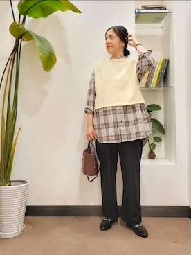 「URBAN RESEARCH DOORS」｜浪口　絵美さん（レディース・164cm）の秋コーディネート