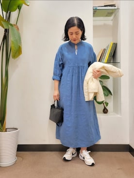 「リバーシブル」｜「アイテム（ダウンジャケット/コート）」を使った、emiinamiiさん（レディース・164cm）の春コーディネート