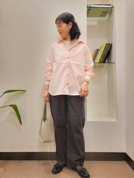「アイテム（ローファー）」を使った、浪口　絵美さん（レディース・164cm）の秋コーディネート