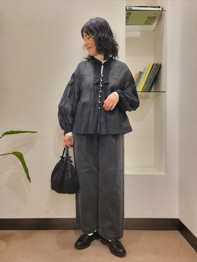 「POMTATA（ポンタタ）のPOMTATA　OTIS envan tote S（ハンドバッグ）」を使った、浪口　絵美さん（レディース・164cm）の秋コーディネート