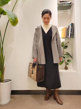 「フードコート」｜「アイテム（ワンピース/ドレス）」を使った、emiinamiiさん（レディース・164cm）の冬コーディネート