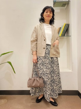 「レイヤード」｜「アイテム（その他アウター）」を使った、浪口　絵美さん（レディース・164cm）の夏コーディネート