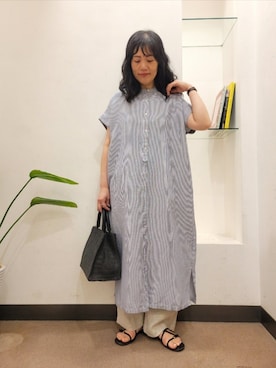 「RODE SKO（ロデスコ）のアイテム（シューズ）」を使った、浪口　絵美さん（レディース・164cm）の春コーディネート