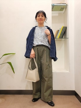 「アイテム（デニムジャケット）」を使った、浪口　絵美さん（レディース・164cm）の夏コーディネート