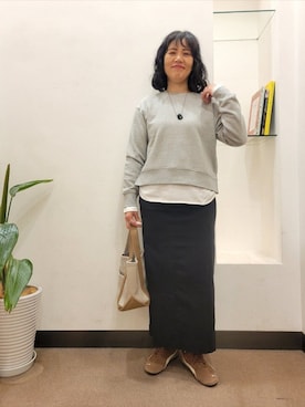 「URBAN RESEARCH DOORS(アーバンリサーチドアーズ)のアイテム(スカート)」を使った、浪口 絵美さん(レディース・164cm)の秋コーディネート