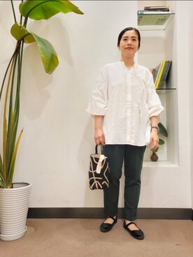 「URBAN RESEARCH DOORS」｜浪口　絵美さん（レディース・164cm）の秋コーディネート