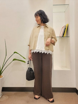 「folna（フォルナ）のFolna　LEATHER DRAWSTRING BAG（ショルダーバッグ、ブラック系）」を使った、浪口　絵美さん（レディース・164cm）の夏コーディネート