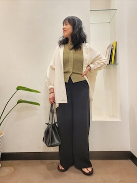 「FORK&SPOON（フォークアンドスプーン）のFORK&SPOON　ダブルクロスイージーパンツ（その他パンツ、ブラック系）」を使った、浪口　絵美さん（レディース・164cm）の春コーディネート