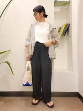 「URBAN RESEARCH DOORS（アーバンリサーチドアーズ）の『UVカット/接触冷感/吸水速乾』ドライタッチリラックスパンツ（その他パンツ）」を使った、浪口　絵美さん（レディース・164cm）の夏コーディネート
