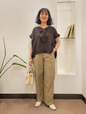 「アイテム（パンプス、ホワイト系）」を使った、浪口　絵美さん（レディース・164cm）の夏コーディネート