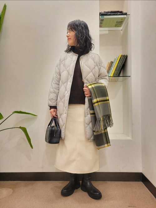 ライトダウンキルトロングコート｜冬服/暖かい/保温/軽量/通勤着/ノー