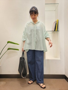 「RODE SKO（ロデスコ）のアイテム（シューズ）」を使った、浪口　絵美さん（レディース・164cm）の春コーディネート