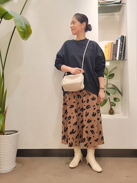 「URTECH」｜「アイテム（スウェット）」を使った、emiinamiiさん（レディース・164cm）の冬コーディネート