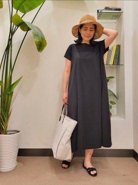 「ペーパーハット」｜「アイテム（ワンピース/ドレス）」を使った、emiinamiiさん（レディース・164cm）の夏コーディネート
