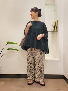 「かぐれ（カグレ）のアイテム」を使った、浪口　絵美さん（レディース・164cm）の春コーディネート