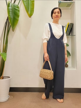 「URBAN RESEARCH DOORS WOMENS」｜「アイテム（オールインワン・サロペット）」を使った、浪口　絵美さん（レディース・164cm）の夏コーディネート