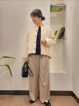 「アイテム（ダウンジャケット/コート）」を使った、浪口　絵美さん（レディース・164cm）の秋コーディネート