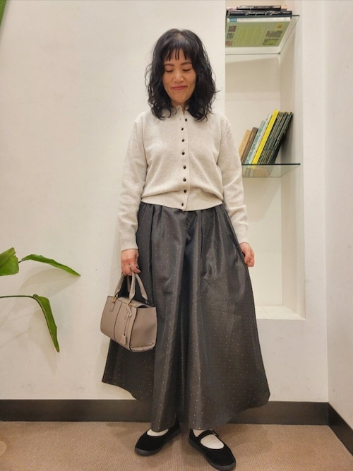 セール】【再入荷】ウールサテン釦コンパクトカーディガン