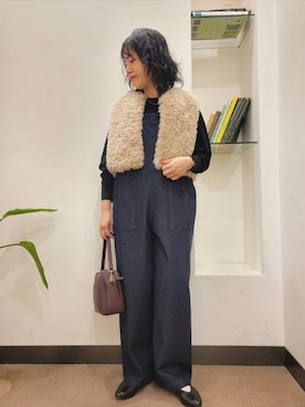 「アイテム（オールインワン・サロペット）」を使った、浪口　絵美さん（レディース・164cm）の秋コーディネート