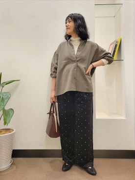 「URBAN RESEARCH DOORS（アーバンリサーチドアーズ）のTIDEWAY　MOSS BOSTON S（ハンドバッグ、レッド系）」を使った、浪口　絵美さん（レディース・164cm）の秋コーディネート