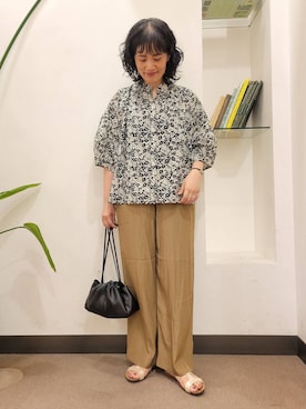 「URBAN RESEARCH DOORS（アーバンリサーチドアーズ）の『UVカット/接触冷感/吸水速乾』ドライタッチリラックスパンツ（その他パンツ）」を使った、浪口　絵美さん（レディース・164cm）の夏コーディネート
