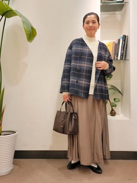 「FORK&SPOON」｜「アイテム（ノーカラージャケット）」を使った、浪口　絵美さん（レディース・164cm）の冬コーディネート