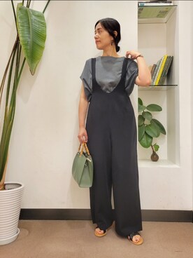 「URBAN RESEARCH DOORS WOMENS」｜「アイテム（オールインワン・サロペット）」を使った、浪口　絵美さん（レディース・164cm）の夏コーディネート