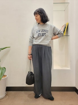 「Champion（チャンピオン）のアイテム」を使った、浪口　絵美さん（レディース・164cm）の秋コーディネート