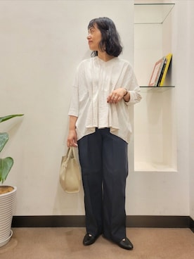 「アイテム（ローファー）」を使った、浪口　絵美さん（レディース・164cm）の秋コーディネート